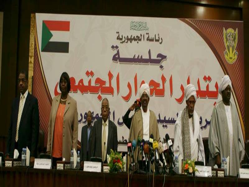 ديبي واثق من نجاح مؤتمر الحوار في السودان
