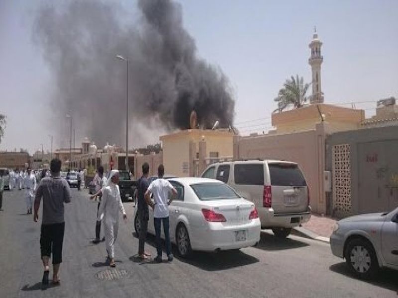 إنتحاري يفجر نفسه داخل مسجد في مدينة نجران السعودية