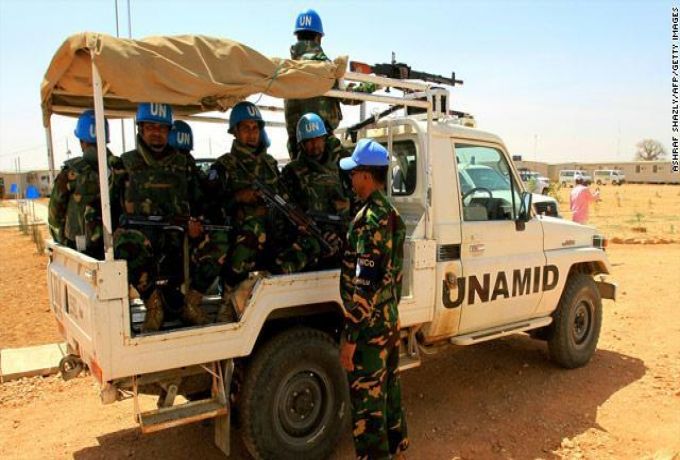 مفوضية الاتحاد الافريقي تبحث مع الحكومة السودانية خروج يوناميد