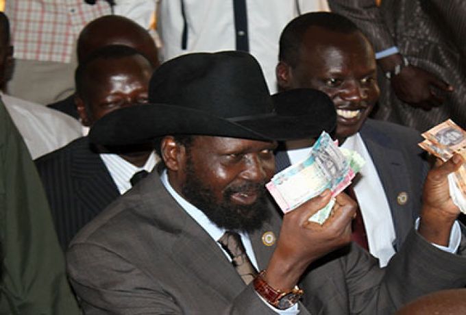 تعويم عملة جنوب السودان يؤدي الي غرقها