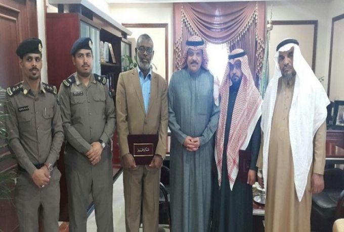 سوداني ينقذ معلمات بالسعودية ويتلقي الاشادة والتكريم