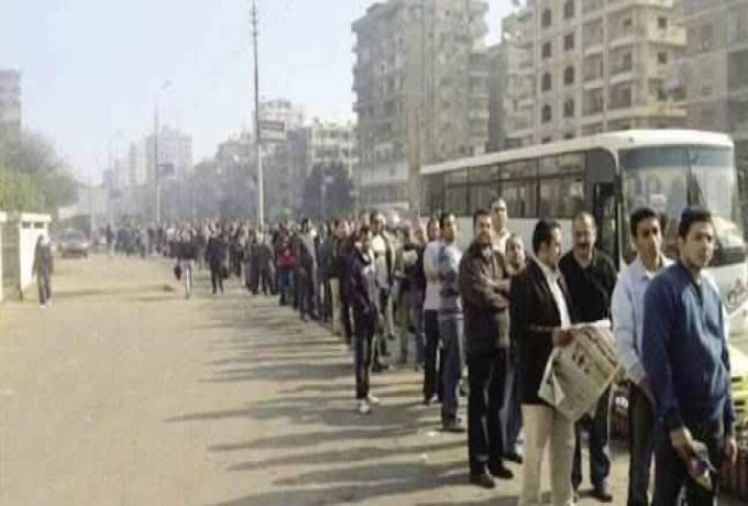 مصريون يتهكمون من الهجرة للسودان:(هنروح السودان أحسن من مفيش)(بعد كده هندور علي شغل في الصومال)