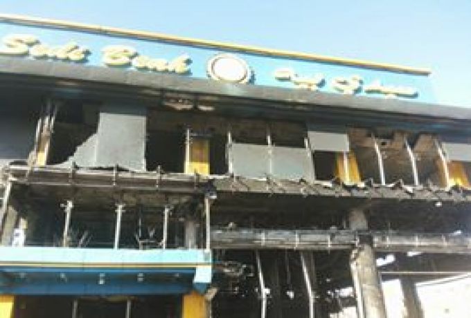 حريق مطعم سيدي بيه ..المواطنون قاموا بالواجب وسيارات الإطفاء تأخرت