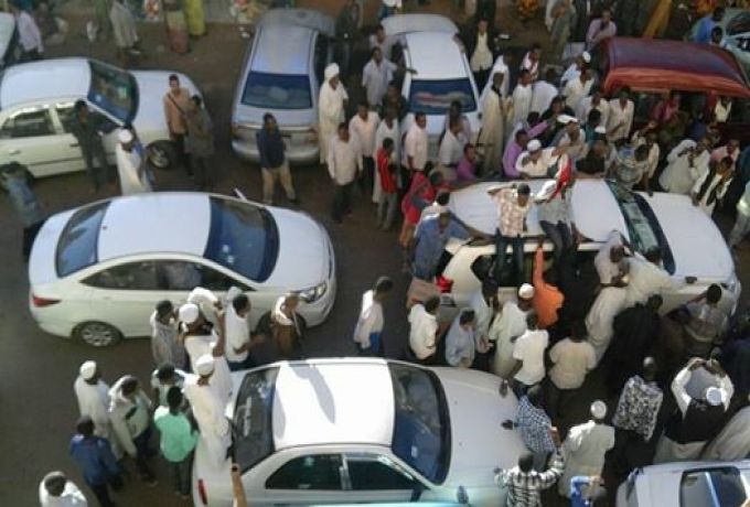 الفرحة تعم سوق ام درمان وشارع الصاغة بعد القبض علي لصوص المجوهرات