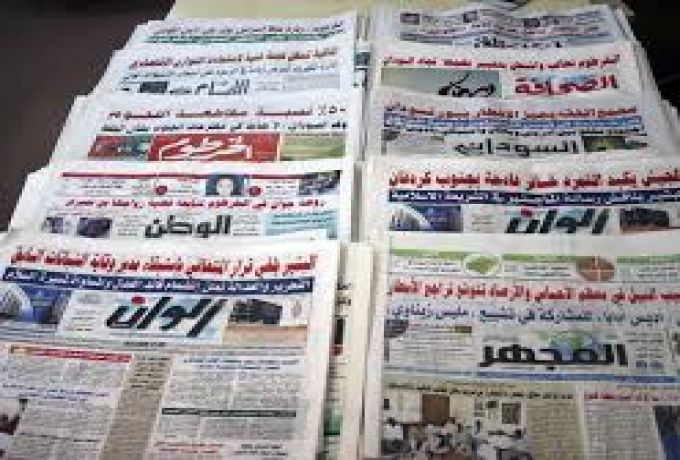 ناشرون وصحفيون يطالبون برفع القيود عن الصحافة السودانية