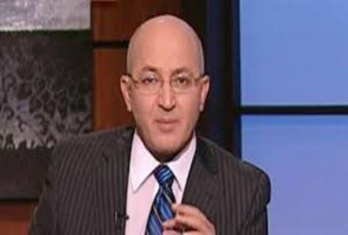 إعلامي مصري يوجه عبارات خادشة للحياء لصاحبي (الواقي الذكري)