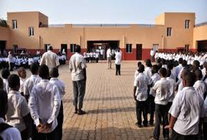 التصرف في المدارس المجففة بولاية الخرطوم