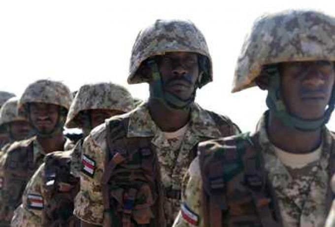 البشير يصل الخرطوم ، والجيش السوداني يؤكد ان المناورات بداية لآلية عسكرية اسلامية