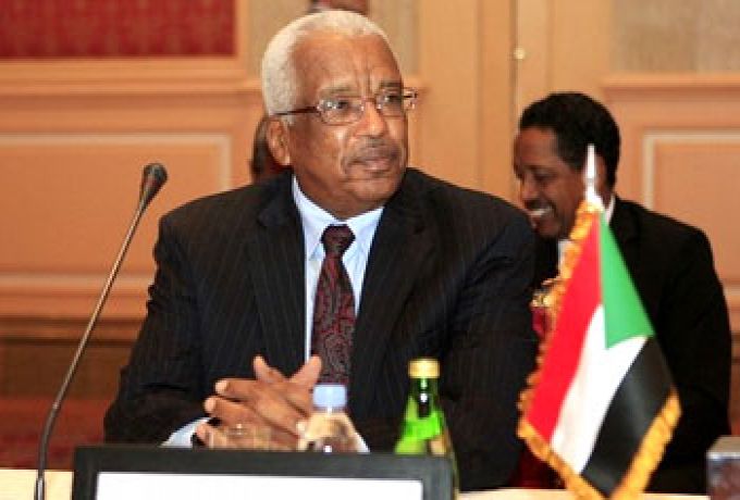 الحزب الحاكم في السودان يتوقع إنخفاضاً كبيراً في أسعار العملات الاجنبية مقابل الجنيه