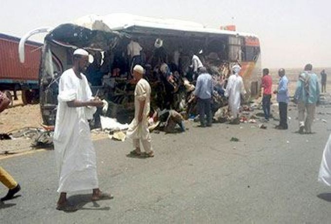 مصرع 32 شخصاً بحادث مروري علي طريق عطبرة بورتسودان
