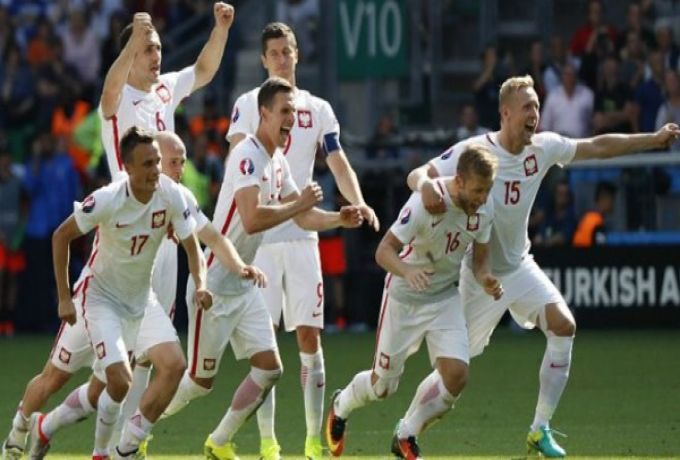 يورو 2016 :بولندا وويلز يتأهلان لدور الثمانية علي حساب سويسرا وايرلندا