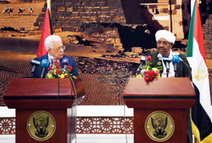 السودان وفلسطين يوقعان إتفاقيات تعاون مشتركة