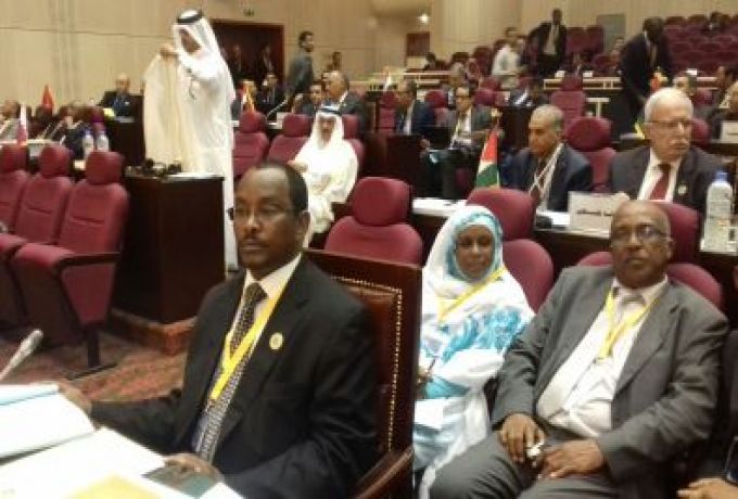 السودان يطلب من قمة نواكشوط دعم موقفه في مواجهة المحكمة الجنائية