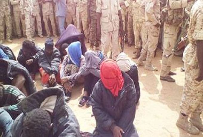 الدعم السريع يعلن ضبط 600 إثيوبي وتهريب للبشر الي مصر وليبيا