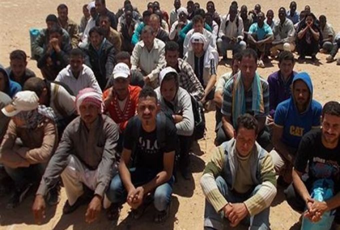 ضبط سودانيين وسط مصريين وسوريين حاولوا دخول ليبيا