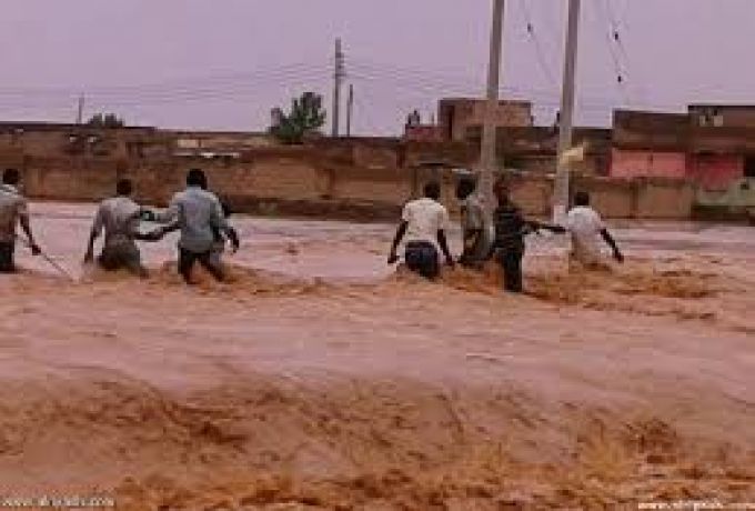الفيضانات تشرد أهالي منطقة سودانية الي العراء