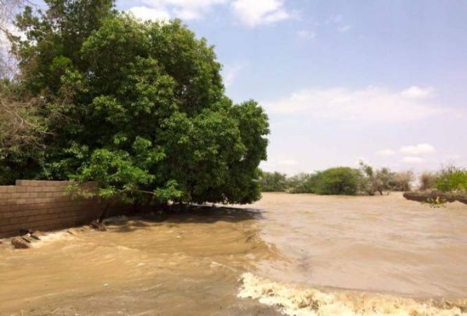 فيضان النيل يغمر قري بشمال الدمازين