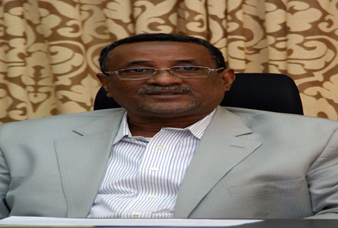 مساعد البشير يطلع رئيس الوزراء الإثيوبي علي مراحل التفاوض