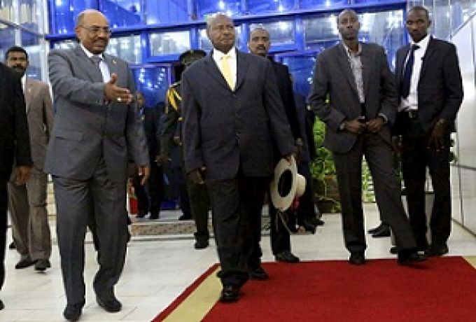 الحكومة السودانية تقبل بمبادرة اوغندا بإستئناف التفاوض