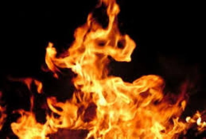 خسائر كبيرة في حريق بمركز خدمات بالخرطوم