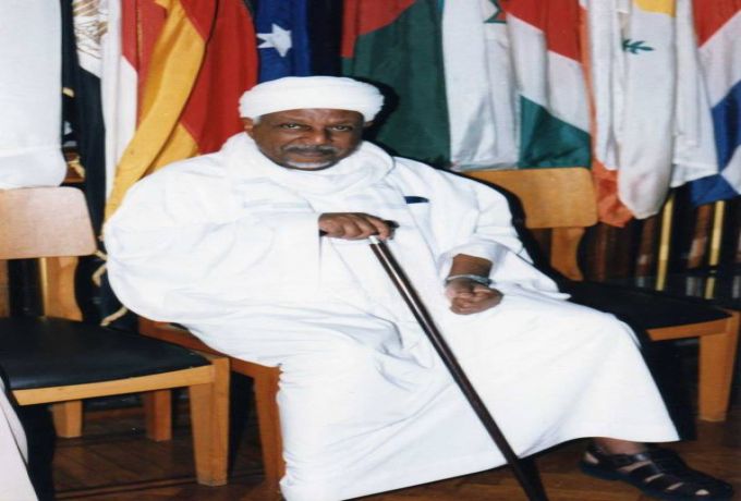 الميرغني يحث الحكومة السودانية والحركات المسلحة علي التوصل الي تسوية لوقف الحرب
