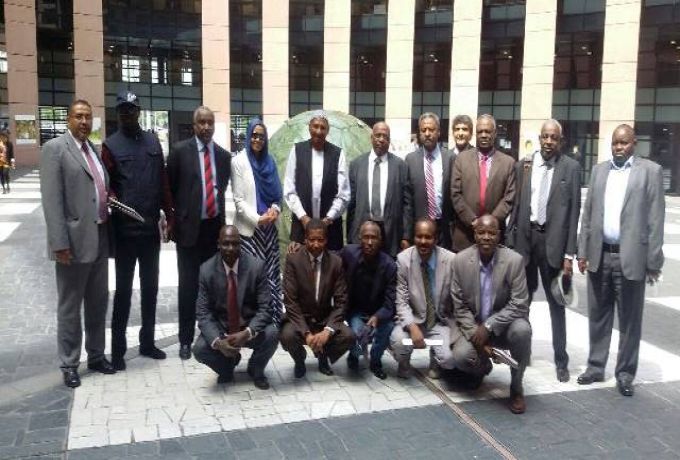 أحزاب سودانية معارضة تعلن إنسلاخها من التحالف الوطني