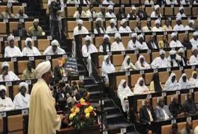 حقيقة العصا التي أثارت أزمة داخل البرلمان السوداني