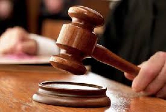 محكمة بالخرطوم تشدد علي إحضار ضابط برتبة رفيعة في قضية الإتجار بالسلاح