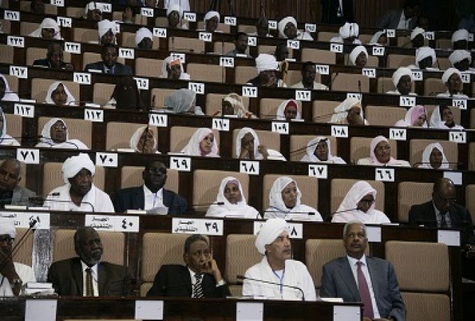 برلماني يصف الشعب السوداني بضعف الايمان ..!