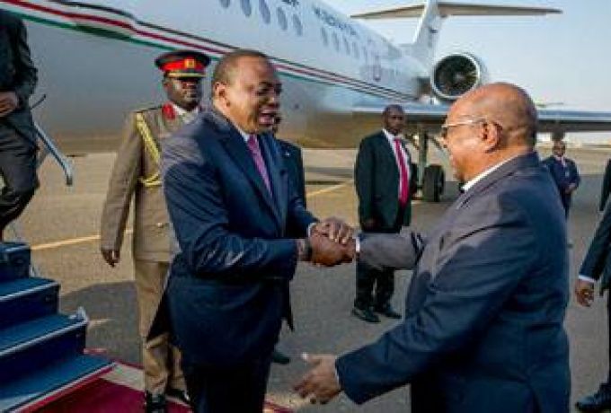 البشير وكينياتا يبحثان القضايا الثنائية المشتركة بين السودان وكينيا