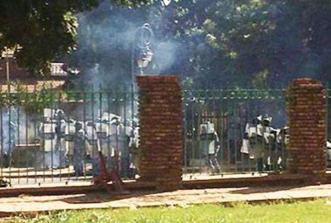 الشرطة تسيطر علي أحداث عنف بجامعة النهود