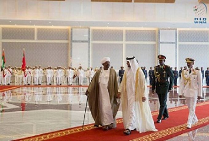 الإمارات تمنح السودان وديعة بنصف مليار جنيه وجازولين لمدة 6 أشهر