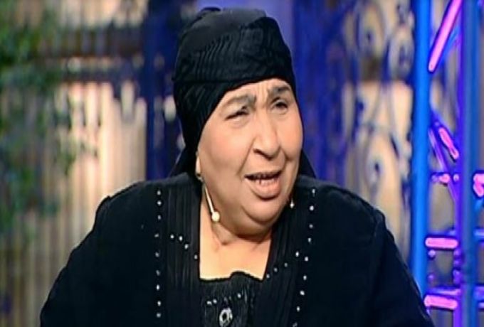ممثلة مصرية تثير أزمة بسبب (نصيحتها) الغريبة للسيسي