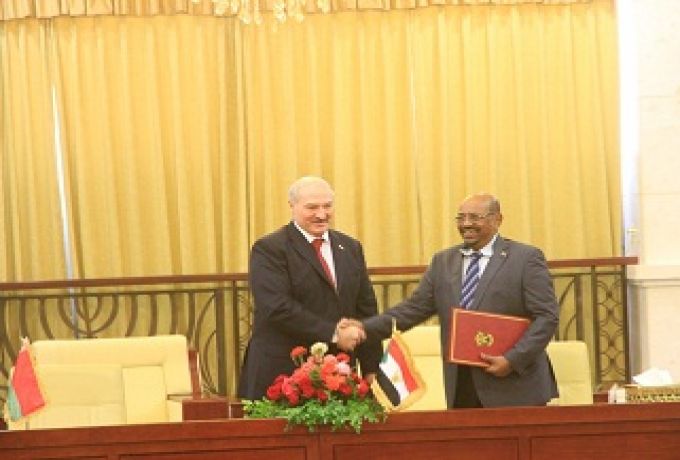 السودان وبيلاروسيا يوقعان مذكرات تفاهم بالخرطوم