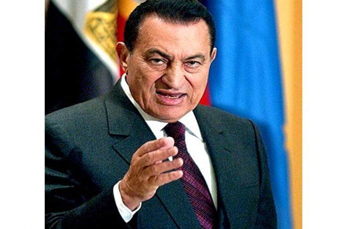 حكم نهائي ببراءة حسني مبارك من تهمة قتل المتظاهرين