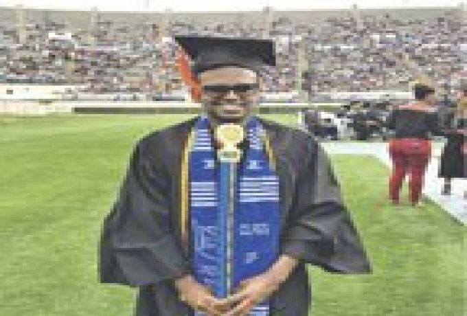 أول الشهادة السودانية 2011 يُحرز أعلي الدرجات بجامعة أمريكية
