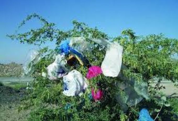 الخرطوم تمنع تصنيع الأكياس البلاستيكية