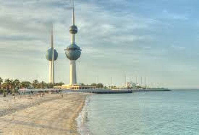 الكويت ترفع أسعار الماء والكهرباء 500% علي الوافدين