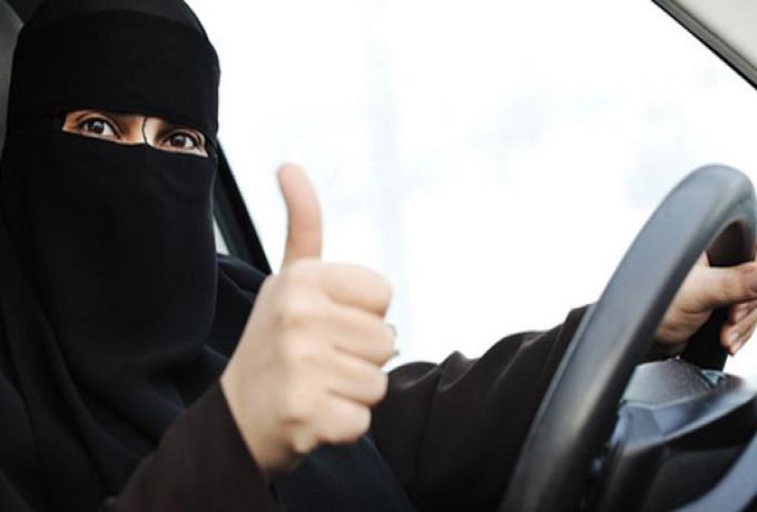 كم المبالغ التي سيوفرها قرار قيادة المرأة السعودية للسيارة ؟