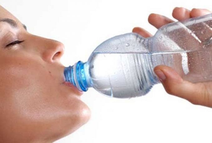 7 فوائد صحية لتناول المياه الدافئة