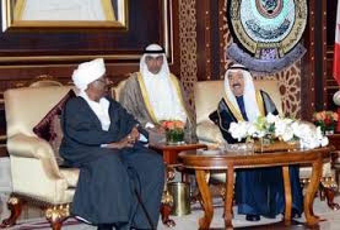 البشير يبحث إعمار السودان مع أمير الكويت
