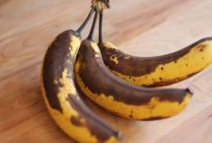 هذا ما يحدث لجسمك عند تناول "الموز الأسود"