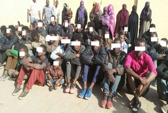 ضبط شبكة لتسفير مهاجرين غير شرعيين عبر السودان الي ليبيا