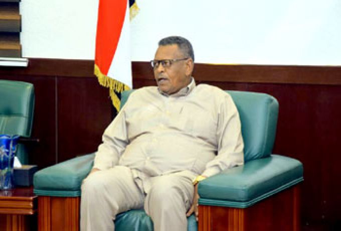 بكري يقف علي الأوضاع الأمنية بشرق السودان