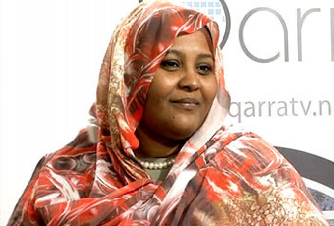 مريم الصادق : دائرة الفساد تحيط بالحكومة إحاطة السوار بالمعصم