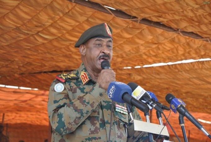 رئيس أركان الجيش السوداني يتفقد جرحي القوات السودانية بالطائف