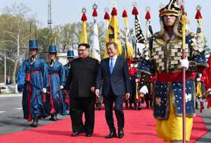 عاااجل ..قمة تاريخية بين زعيمي الكوريتين