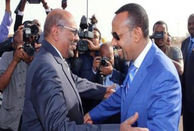 رئيس وزراء اثيوبيا يصل الخرطوم للتباحث مع البشير