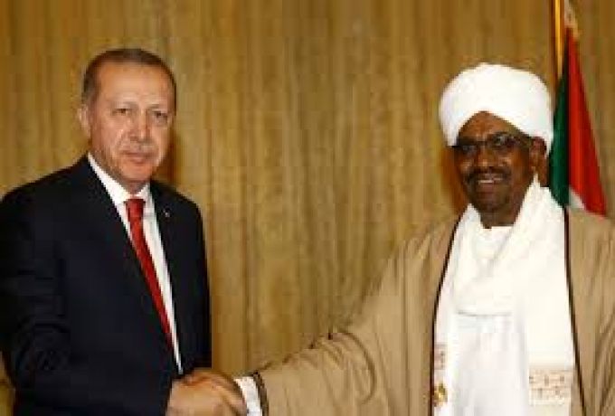 البشير يتوجه الي تركيا للمشاركة في قمة اسلامية طارئة