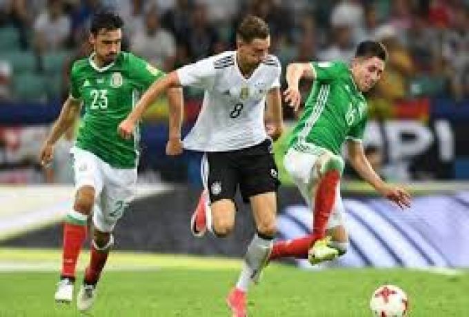المكسيك يفوز ويزيد الضغط علي ألمانيا